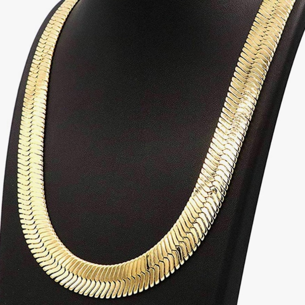 GOLD FLAT HERRINGBONE 10mm NECKLACE - Picture 5 of 14